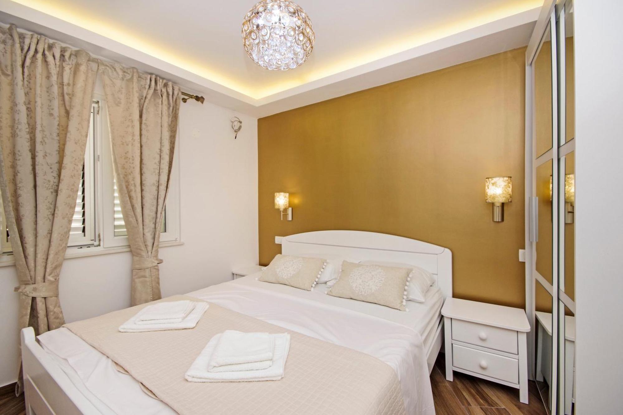 Apartments Roma Baška Voda Eksteriør bilde