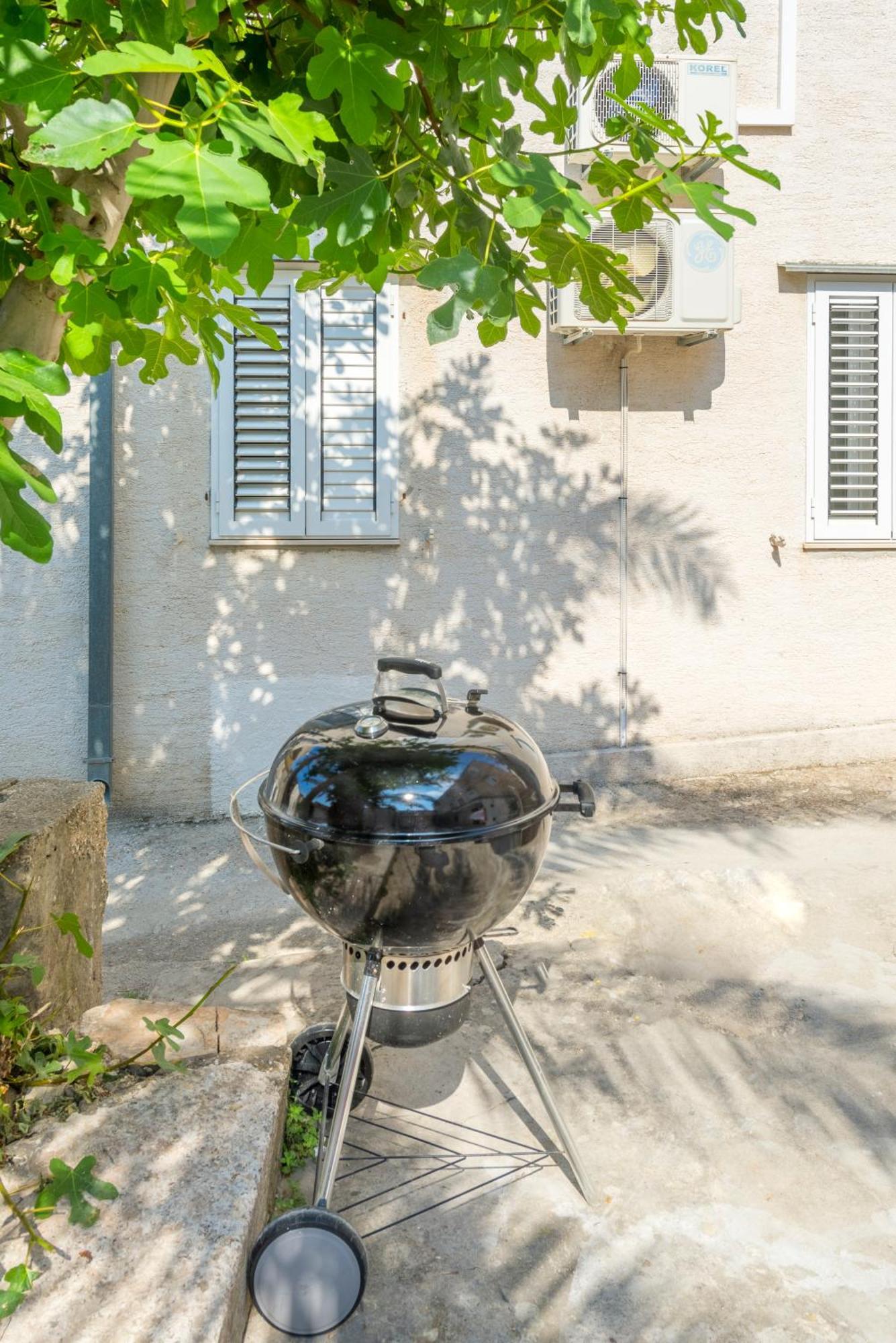 Apartments Roma Baška Voda Eksteriør bilde