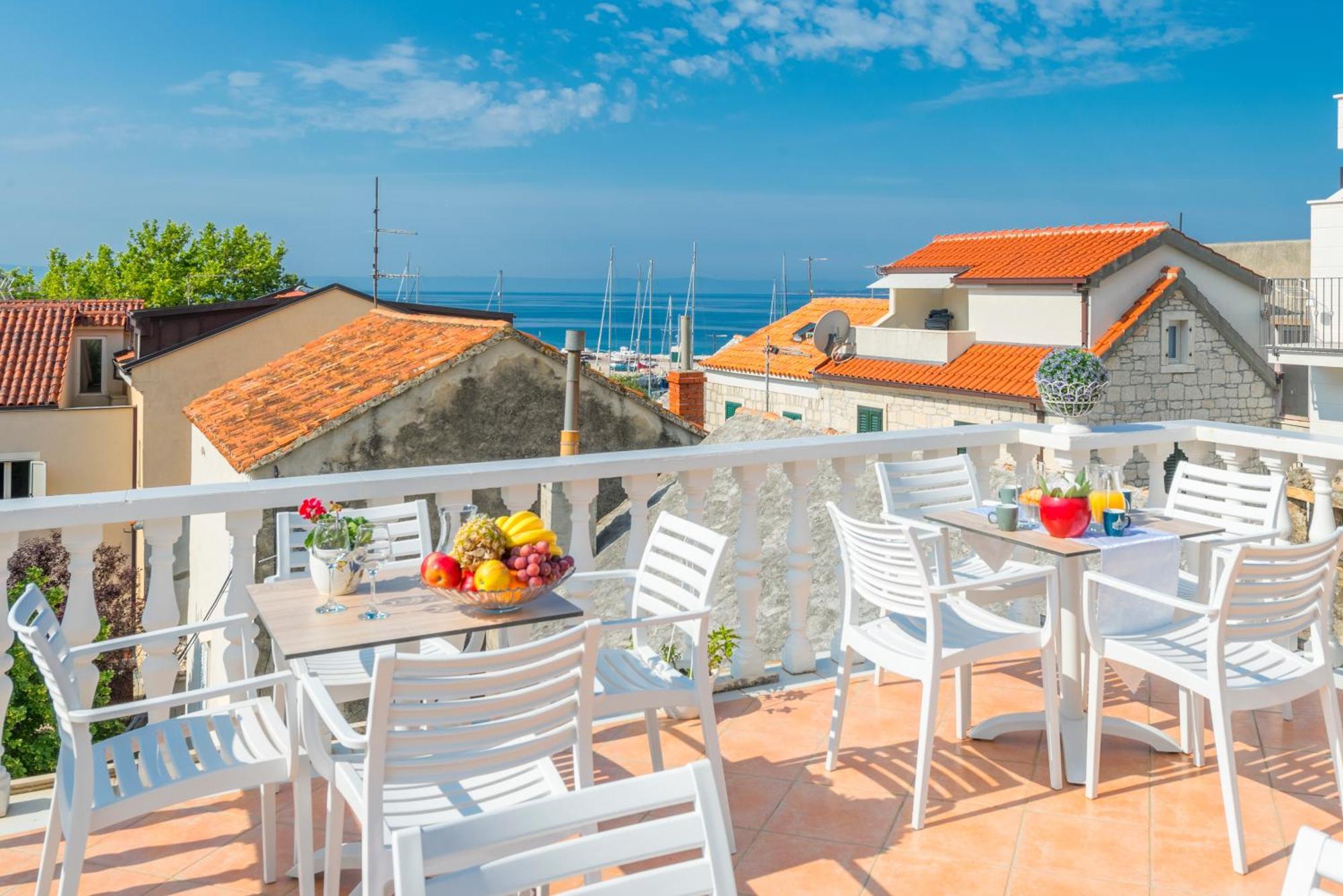 Apartments Roma Baška Voda Eksteriør bilde