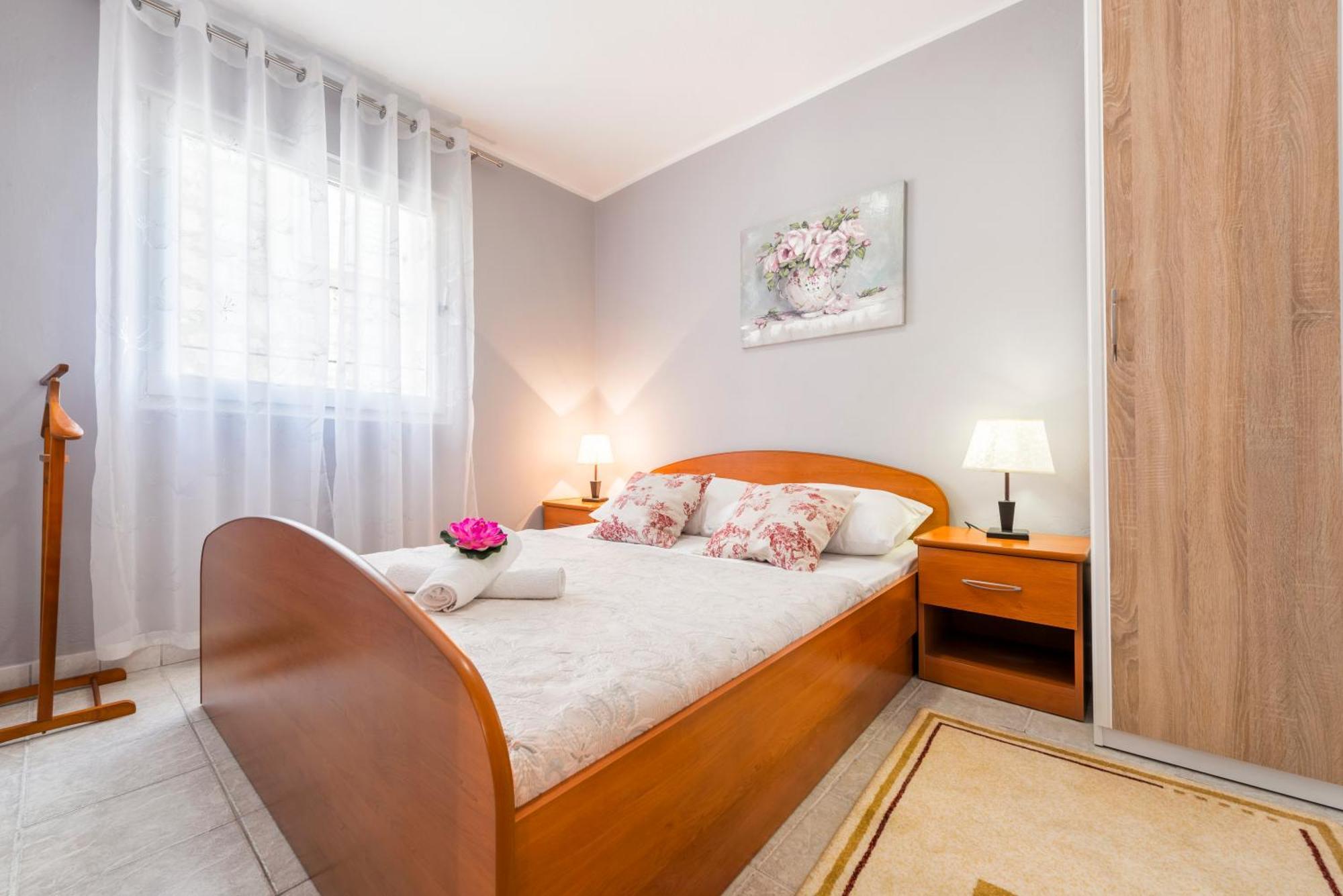 Apartments Roma Baška Voda Eksteriør bilde
