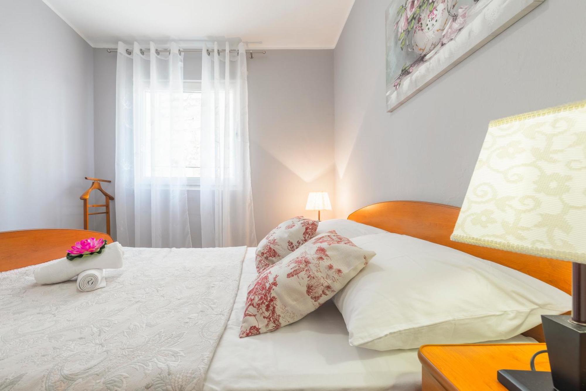 Apartments Roma Baška Voda Eksteriør bilde