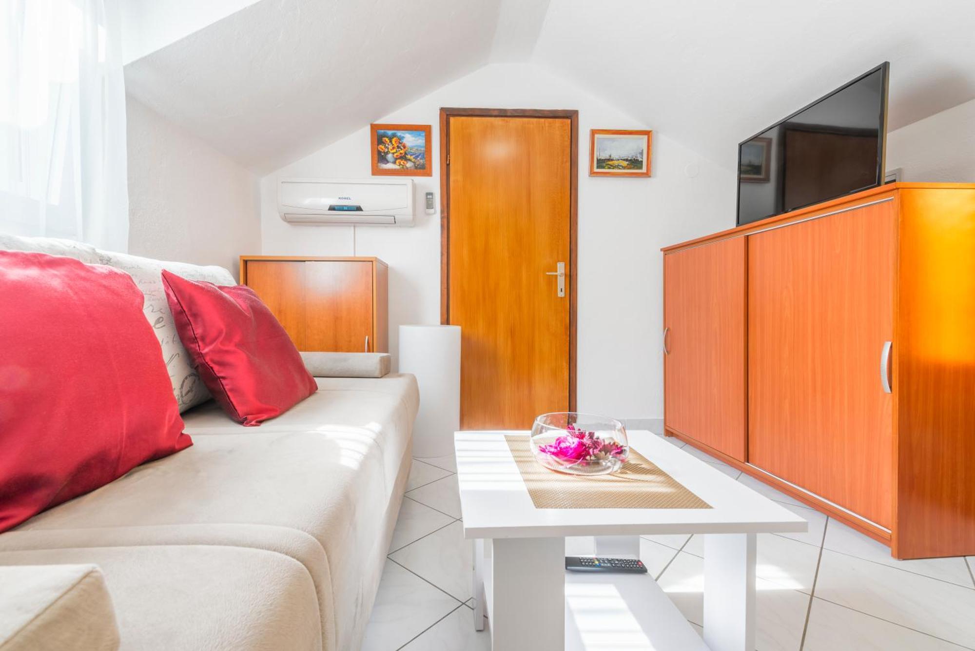Apartments Roma Baška Voda Eksteriør bilde