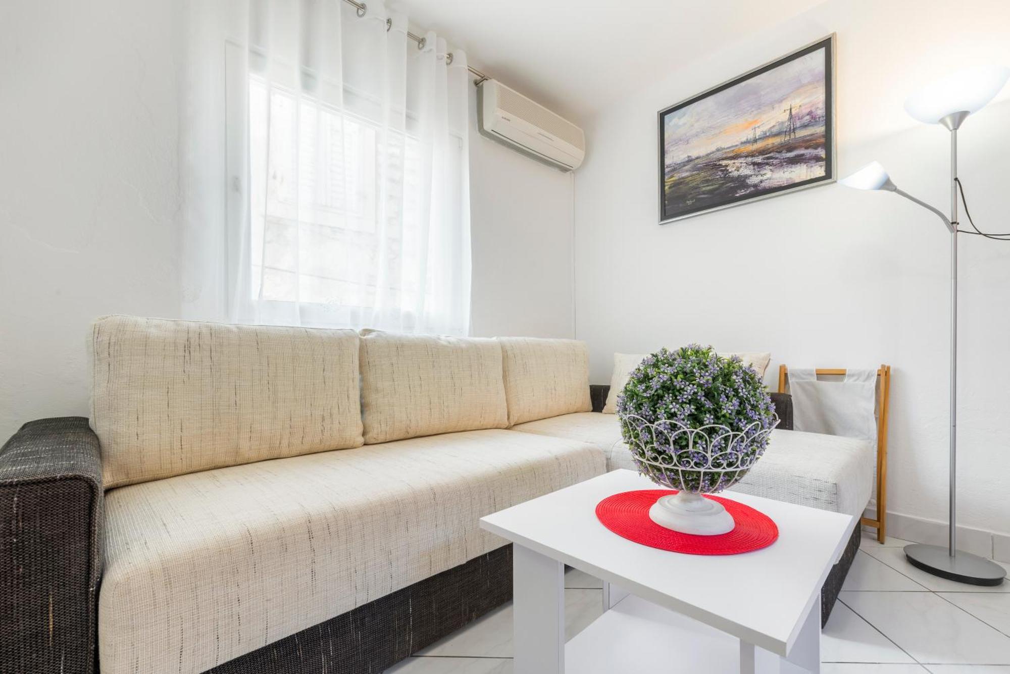 Apartments Roma Baška Voda Eksteriør bilde